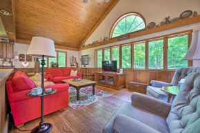 Corey Lake Home, 7 Mi to Swiss Valley Ski Resort!